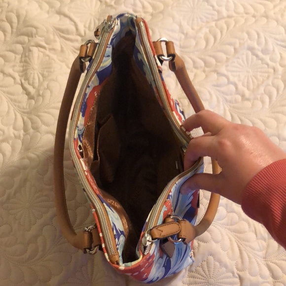 Relic canvas tote with fun floral pattern - Picture 2 of 5